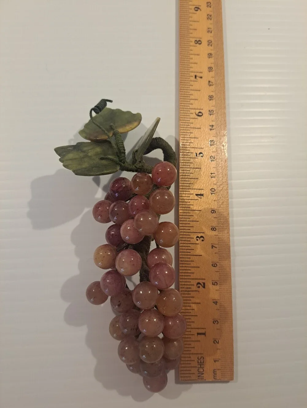 Vtg Jade and Rose Quartz Carved Grapes Bunch